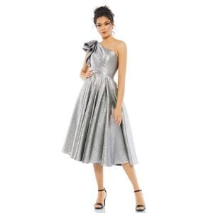 MAC DUGGAL -NWT- One Shoulder Silver Metallic Bow Midi Dress | 0